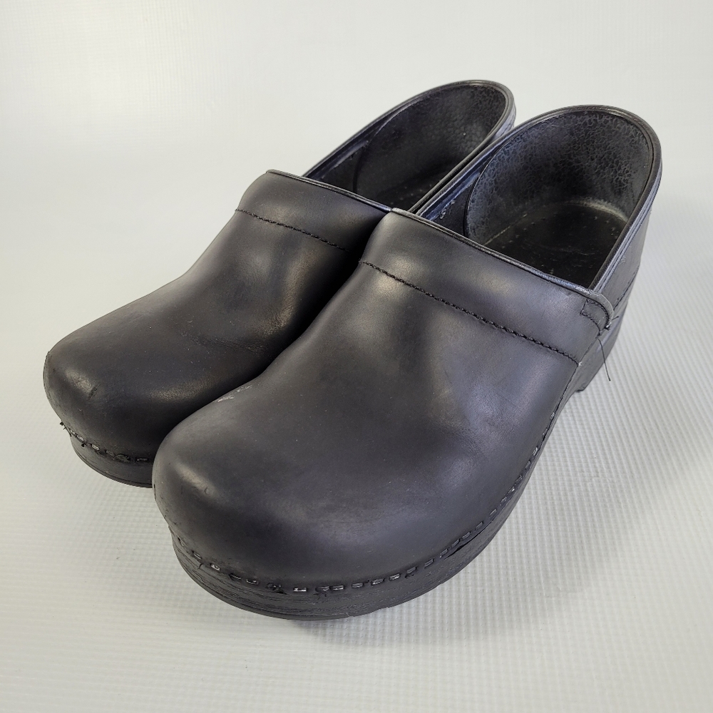 Dansko Women's Black Leather Slip On Work Clogs Shoes Size 41 USA (10.5-11)